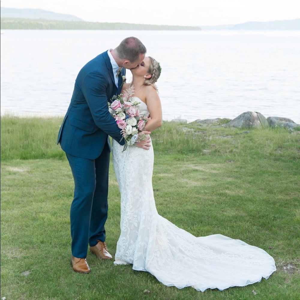 Meet your Posher, Caitlyn